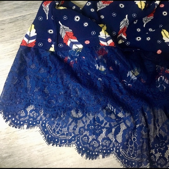 NWT! WonderLust LA Navy Feather Print Shift Dress - Picture 4 of 5